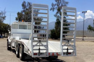 2017 WESTERN STAR 4700SB 6x4 Equipment Hauler