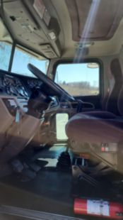 2014 Peterbilt 365 6x4 National 995H Boom Truck