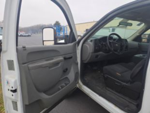 2011 Chevy Silverado 3500 Box Truck