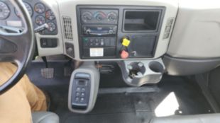 2018 International 7300 4x4 C&C