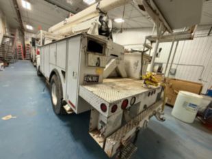 1997 Int'l 4700 4x2 Hi-Ranger Bucket Truck