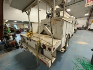 1997 Int'l 4700 4x2 Hi-Ranger Bucket Truck