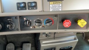 2015 Kenworth T370 4x4 Versalift VST-5500-MHI Bucket Truck