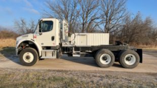 2015 Freightliner M2106 6x6 Daycab Tractor