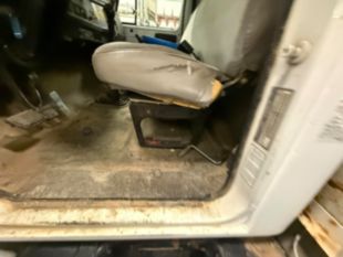 1997 Int'l 4700 4x2 Hi-Ranger Bucket Truck