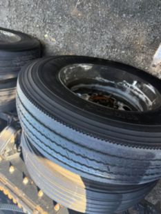 2016 Peterbilt 579 18 Speed Tandem Axle 80" Sleeper Truck