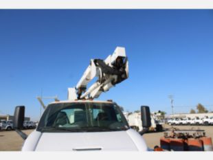 2008 Terex LT38 / 2008 GMC C5500 4x2 Bucket Truck