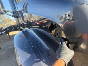 2016 Peterbilt 579 18 Speed Tandem Axle 80" Sleeper Truck