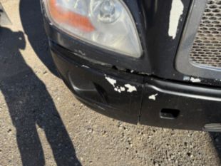 2016 Peterbilt 579 18 Speed Tandem Axle 80" Sleeper Truck