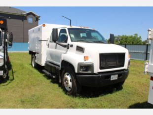 2007 GMC 6500 Crew Cab Chipper Truck