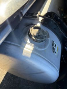 2016 Peterbilt 579 18 Speed Tandem Axle 80" Sleeper Truck