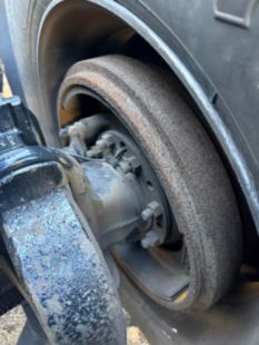 2016 Peterbilt 579 18 Speed Tandem Axle 80" Sleeper Truck