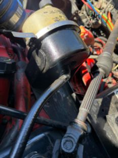 2016 Peterbilt 579 18 Speed Tandem Axle 80" Sleeper Truck