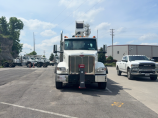 2025 Peterbilt 567 8x4 Load King STINGER 35-127H Boom Truck
