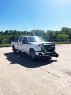 2015 Ford F-350 Crew Cab 4x4 Hi-Rail Pickup Truck