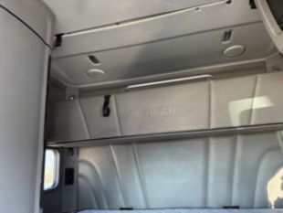 2016 Peterbilt 579 18 Speed Tandem Axle 80" Sleeper Truck