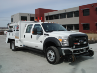 8 ft Medium-Duty Service Body Crew Cab Hi-Rail Service Truck