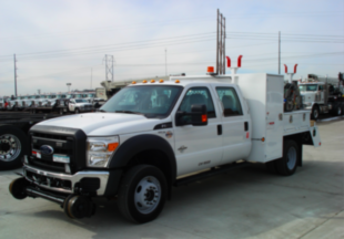 8 ft Medium-Duty Service Body Crew Cab Hi-Rail Service Truck