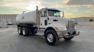 2018 Peterbilt 348 6x4 CURRY CW4D 4000 Gallon Water Truck