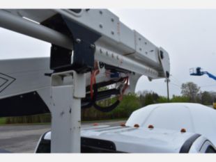 2019 Ford F550 4x4 Versalift VST-47-MHI Bucket Truck