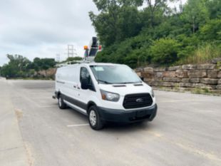 2018 Ford T-350 4x2 Versalift Vantel-29-NE Bucket Van