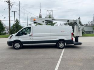 2018 Ford T-350 4x2 Versalift Vantel-29-NE Bucket Van