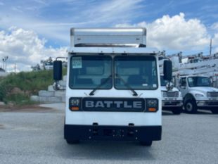 2023 Battle Motors LET2 4x2 20' Box Truck