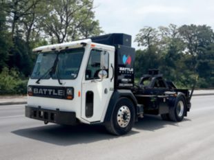 2023 Battle LNT 4x2 Galbreath SLCH-113 Container Handler Truck