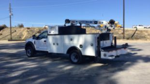 2018 Ford F-550 4x4 Load King Voyager I Service Truck With Crane