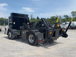 2023 Battle LNT 4x2 Galbreath SLCH-113 Container Handler Truck