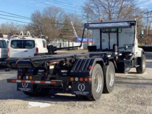 2025 Volvo VHD 6x4 Galbreath U5-OR-174-REV Roll-Off Truck