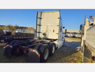2019 Int'l LT-625 Cummins Powered Sleeper Truck