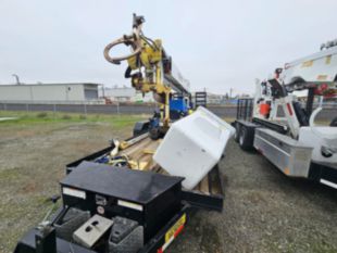 2019 Skylift Mini Derrick 33 Plus W/Trailer