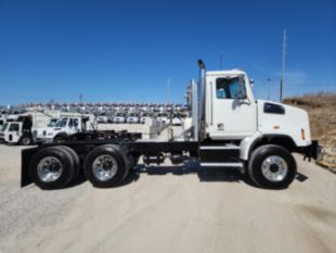 2015 Western Star 4700 6x6 Daycab Tractor