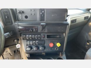 2019 Int'l LT-625 Cummins Powered Sleeper Truck