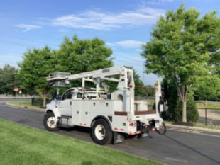 2018 Ford F750 4x2 Versalift VTP-40-NE Cable Placer