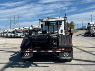75,000 lbs Cable Tandem Axle Roll-Off Truck