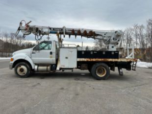 2015 Ford F-750 Diesel 4x2 Terex Commander 4047 Digger Derrick Truck