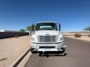 2015 Freightliner M2106 4x4 Load King 2000 Gallon Water Truck