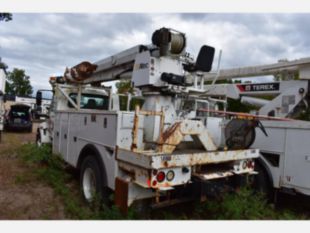 2011 Altec Digger Derrick (model not listed) 2100 International 4300