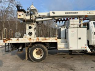 Terex Commander 4047 Digger Derrick on 2015 Ford F750 4x2