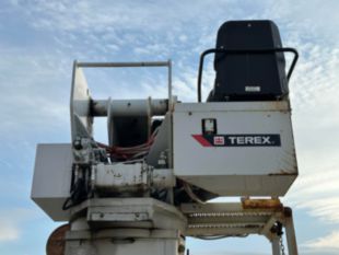 Terex Commander 4047 Digger Derrick on 2015 Ford F750 4x2