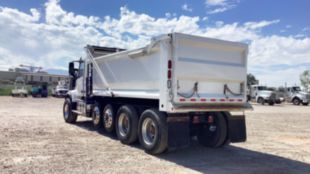 2023 VOLVO VHD 10x4 Load King 18 Ft. Dump Truck