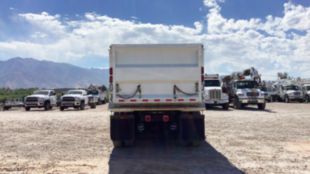 2023 VOLVO VHD 10x4 Load King 18 Ft. Dump Truck