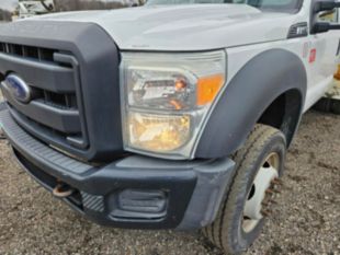 2016 Ford F-550 4x4 Gas Engine Terex LT-40 Bucket Truck