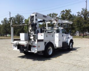2019 Ford F-750 4x2 Versalift VTP-40-NE Cable Placer