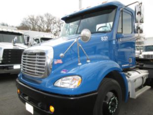2005 Freightliner Columbia Diesel 6x4 Day Cab