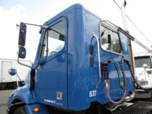 2005 Freightliner Columbia Diesel 6x4 Day Cab