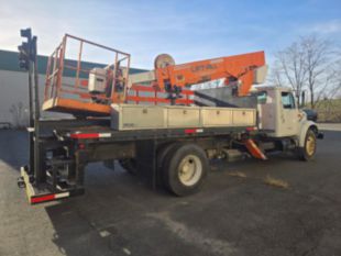 2000 International 4700 Lift-All Aerial Lift Truck