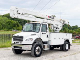 55 ft Insulated Material Handling AWD Distribution Bucket Truck